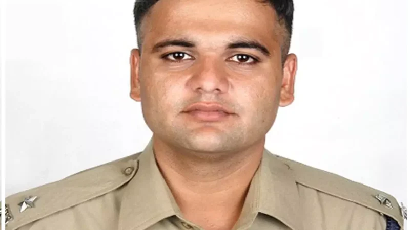 CBI Raid in Chhattisgarh: DIG अभिनव खरे के नेतृत्व में CBI का छापा, छत्तीसगढ़ ऐसे पहुंची 50 अधिकारियों की टीम कि किसी को भनक नहीं लग पाई…