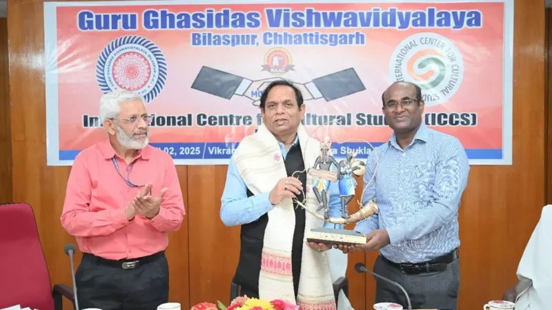 Professor Alok Kumar Chakrawal: भारतीय संस्कृति, शांति और सद्भाव का ध्वजवाहक: कुलपति प्रो. चक्रवाल, CU और ICCS भारत के मध्य समझौता ज्ञापन…