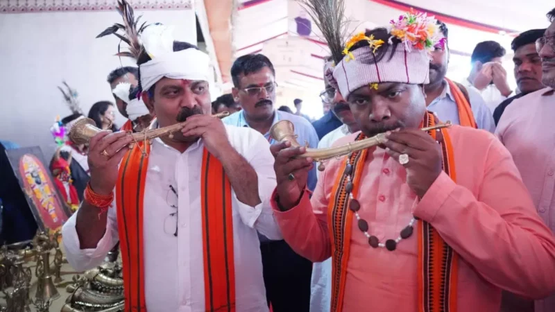 उप मुख्यमंत्री और वनमंत्री ने किया बस्तर पंडुम के संभागीय स्तरीय कार्यक्रम का उद्घाटन