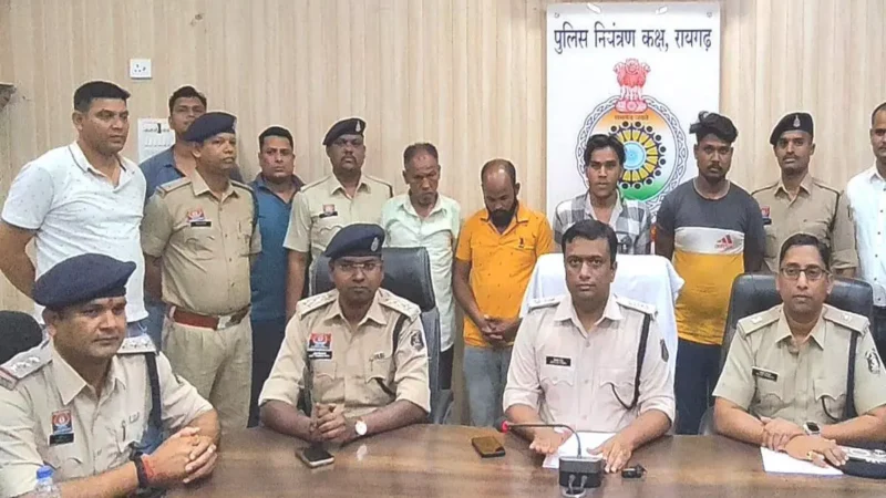 Raigarh News: बाइक चोर गिरोह का भंडाफोड़, 16 बाइक जब्त, चार आरोपी गिरफ्तार