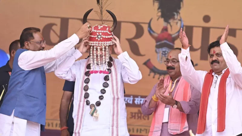 बस्तर पंडुम’ उत्सव को अगले वर्ष मोदी सरकार 12 श्रेणियों में मनाएगी, अमित शाह बोले-जहाँ गोलियों की गूँज थी, वहाँ अब स्कूल की घंटियाँ बज रही