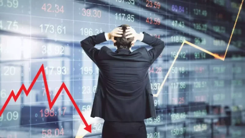 Stock Market Crash: शेयर बाजार में हाहाकार, सेंसेक्स 3900 अंक टूटा! निवेशकों के 15 लाख करोड़ डूबे– जानिए गिरावट के पीछे की वजह?