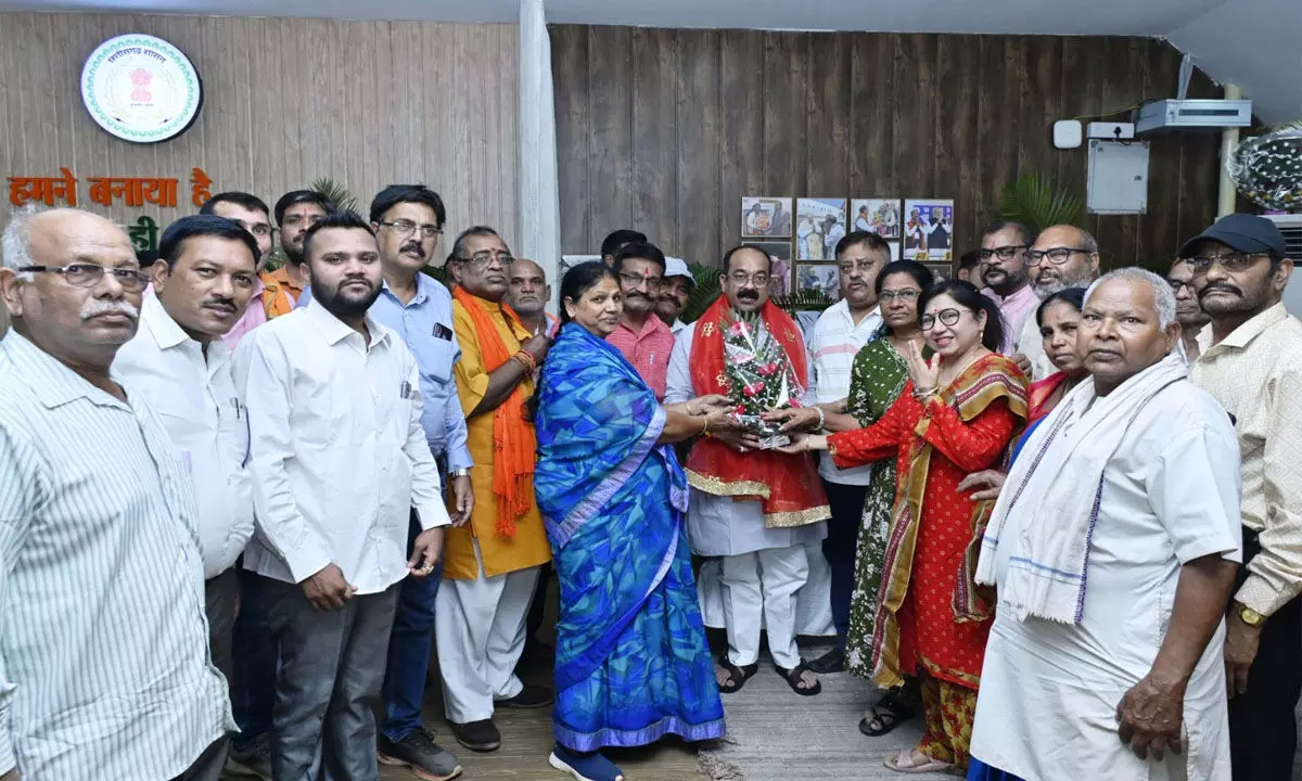 CG Employee News : अधिकारियों-कर्मचारियों को वर्षों से लंबित ग्रेच्युटी राशि का भुगतान… जीपीएफ, अवकाश, एरियर्स के भुगतान का खुला रास्ता